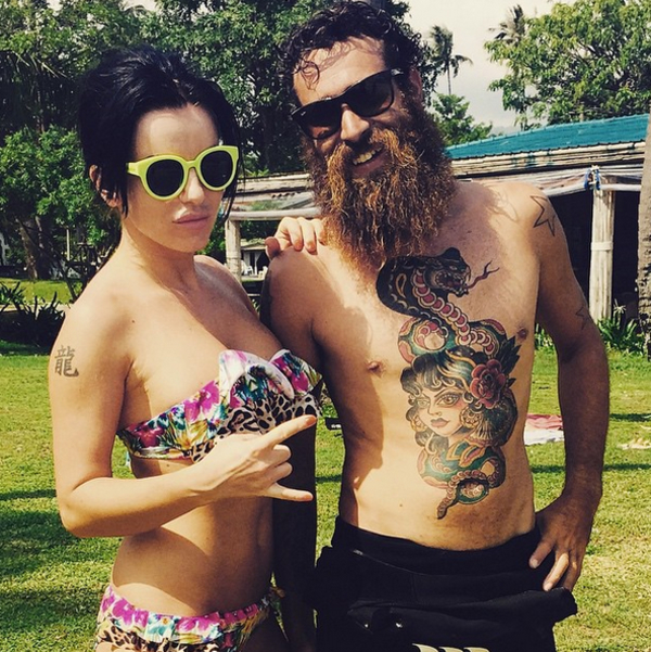 Юлия Волкова удивила снимком с оголенным человеком