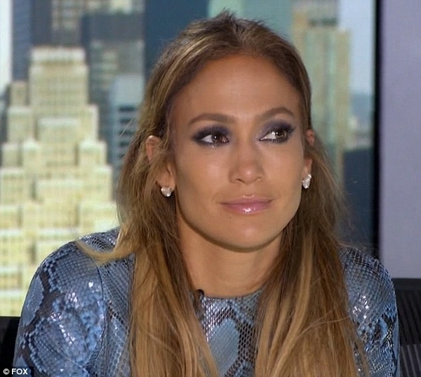 Дженнифер Лопес заставил плакать уличный музыкант