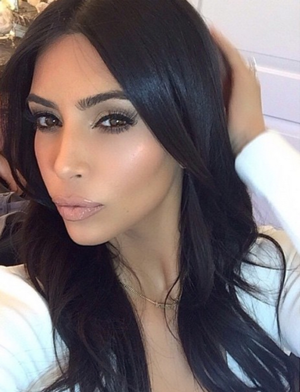 Ким Кардашян удивила снимком в меховом бикини