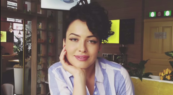 Даша Астафьева принимает душ вместе с девушками из группы NikitA