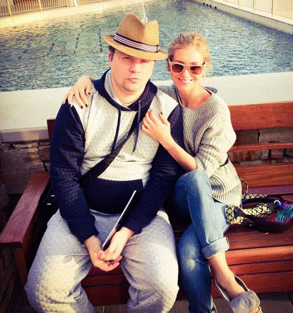 Гарик Харламов удивил свою жену неординарным подарком