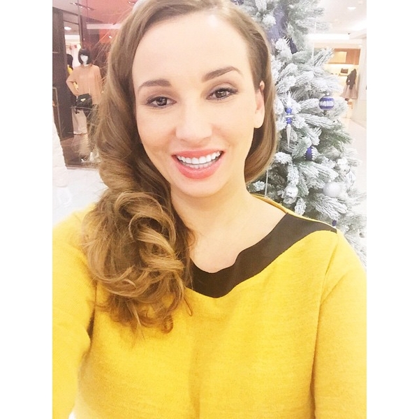 Анфиса Чехова пошла в музыкальную школу