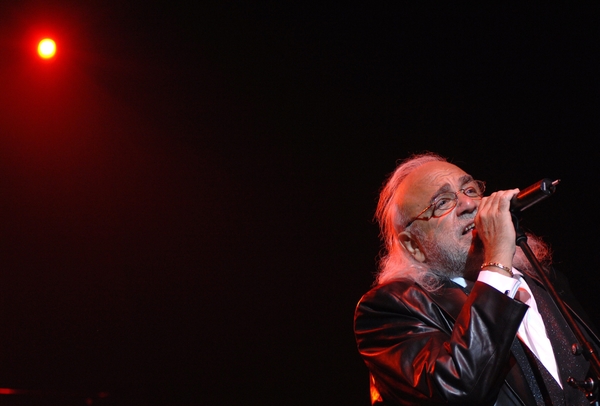 Умер певец Демис Руссос