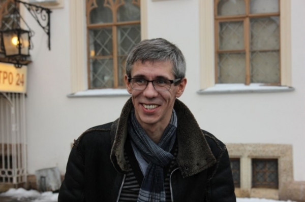 Алексею Панину разгромили машину