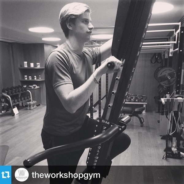 Фитнес-видео дня: Тоби Хантингтон-Уайтли