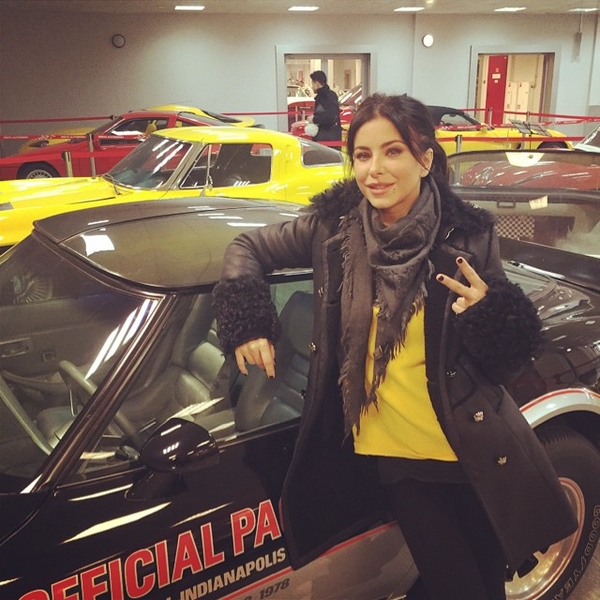 Ани Лорак думает, что ее звезду с Аллеи славы взяли на память