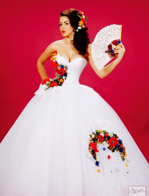 Самое важное платье: Алина Гросу выбирает свадебный наряд