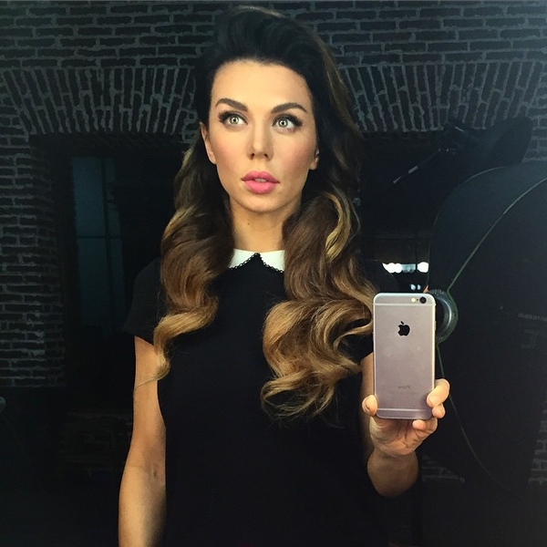 Анна Седокова похвасталась фото без макияжа