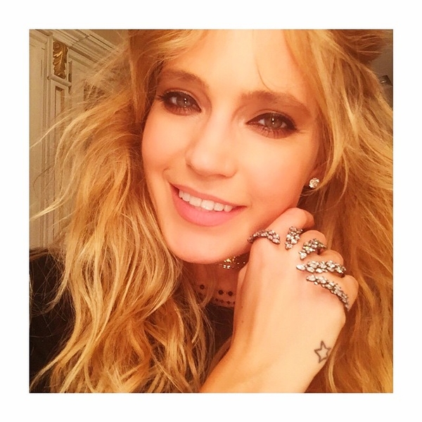 Глюкоза продемонстрировала шикарный наряд