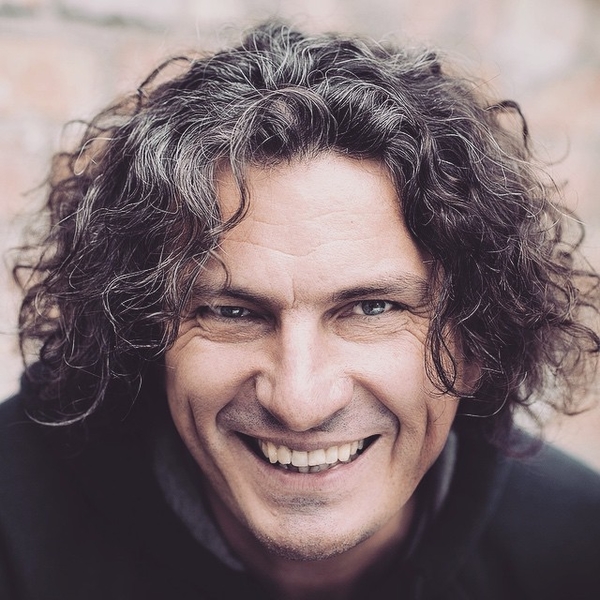 Незадолго до смерти Кузьма Скрябин подарил незнакомцу свой ноутбук