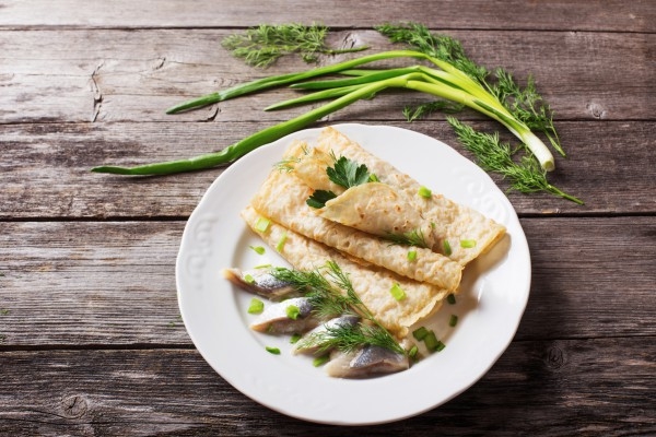 Масленица 2015: ТОП-5 рецептов блинов с начинкой из рыбы