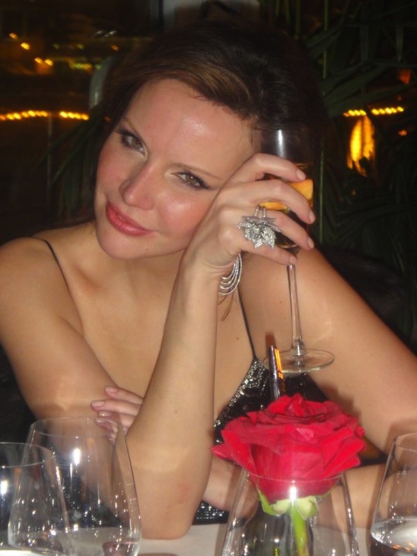 В Москве обсуждают смерть российской светской львицы Яны Прежевской