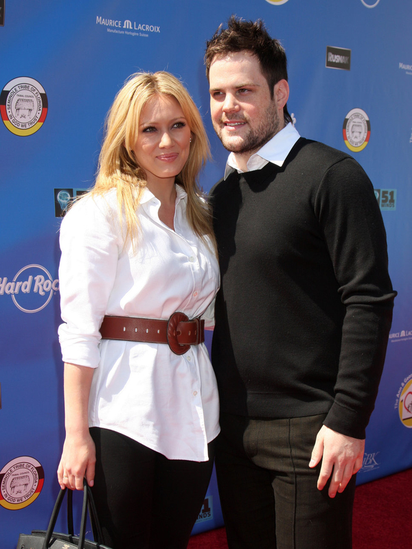 Актриса Хилари Дафф подала документы на развод с Майком Комри