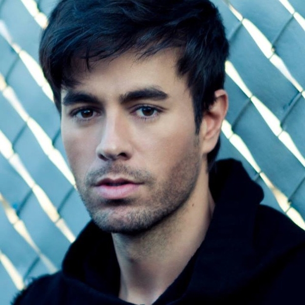 Энрике Иглесиас разорил правительство автономной области Испании