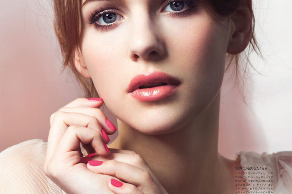 eyeshadowlipstick.com