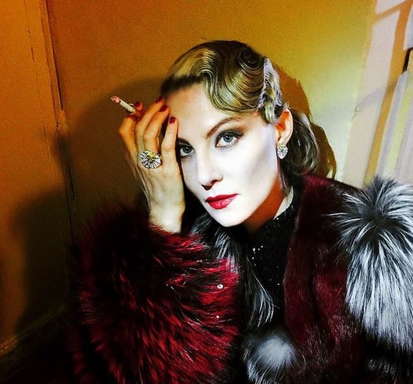 Рената Литвинова приняла участие в Марше скорби по Борису Немцову