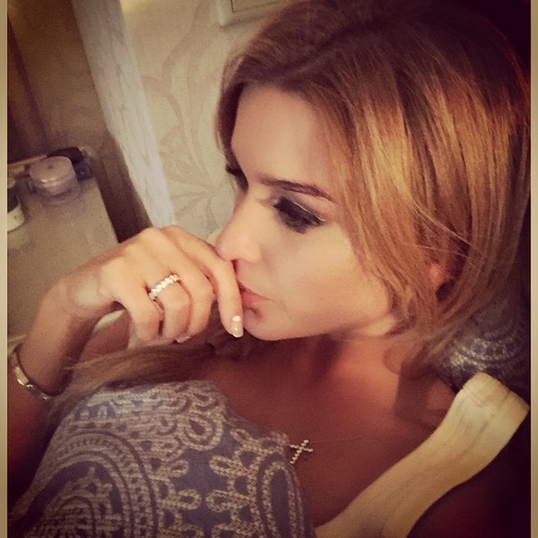 Ксения Бородина похвасталась подарком от возлюбленного