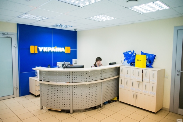 Украина в эфире: Гигантские будильники и студия европейского образца