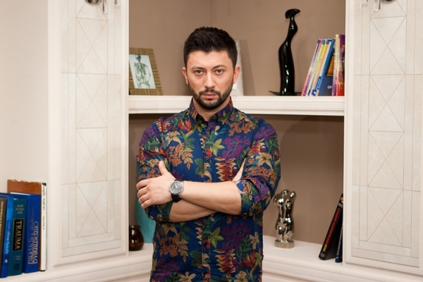 Стилист Ильяс Сахтара: Можно быть стильной, нацепив кусок скатерти