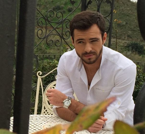 Герой шоу Холостяк 5 Сергей Мельник показал детские фото