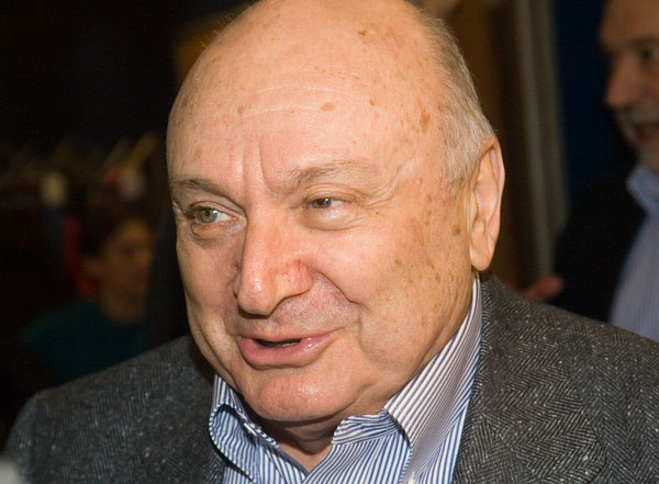 Жванецкий: В России разрешены все виды деятельности, кроме умственной