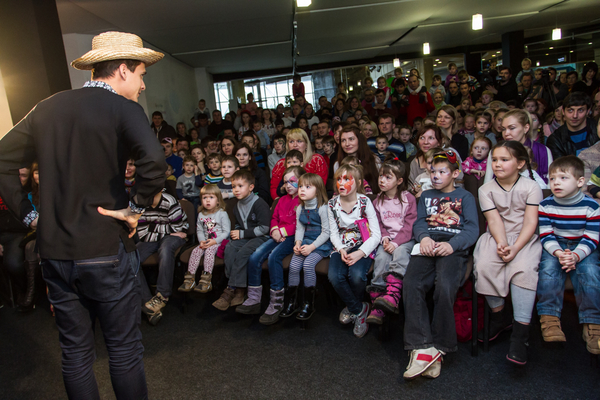 В Киеве открылась выставка украинских сказок