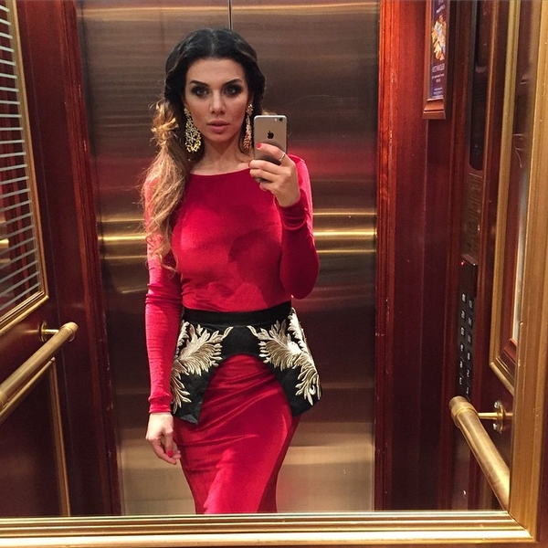 Анна Седокова ищет дизайнеров в свою команду