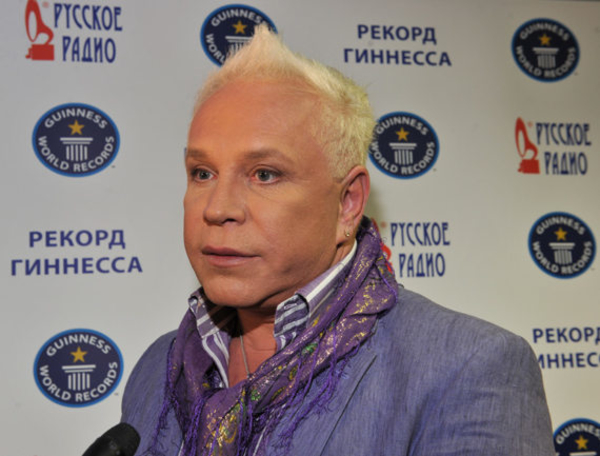 Борис Моисеев продал квартиру в самом высоком здании мира