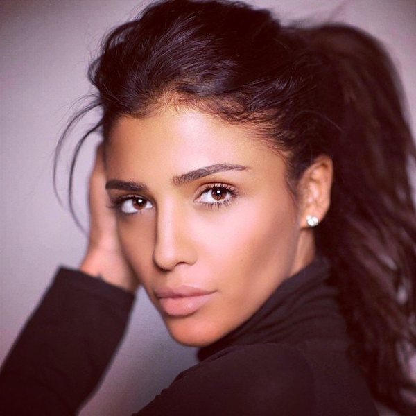 Маска для роста волос: рецепт Санты Димопулос