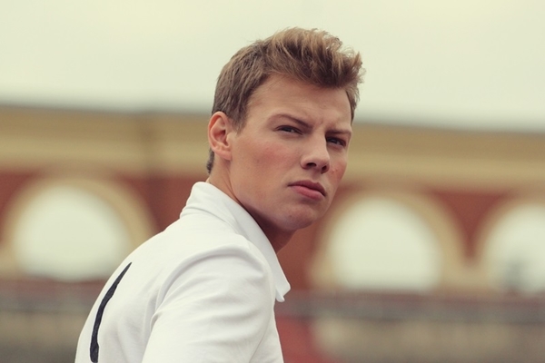 Дмитрий Власкин: Между театром и теннисом выбрал Физрука