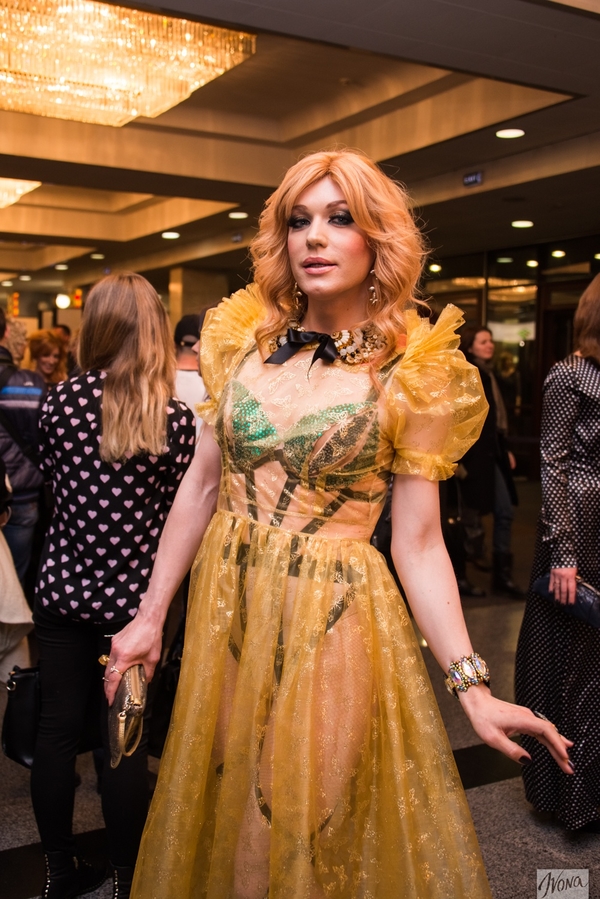 Травести-дива Монро удивила откровенным нарядом на YUNA 2015