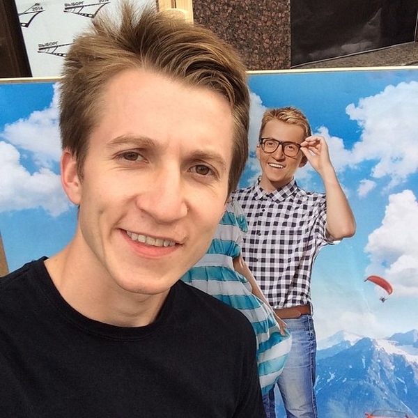 Актера сериала Интерны избили