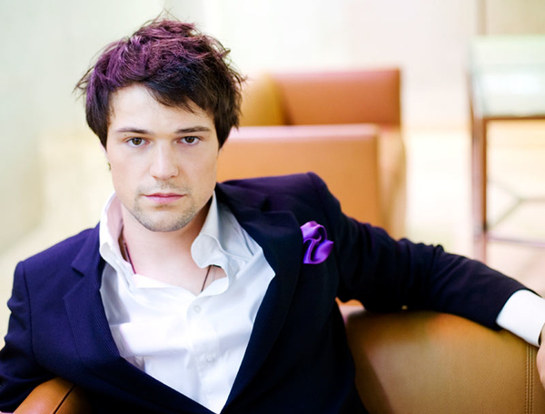 Московский бизнесмен купил ужин с Данилой Козловским за 400 тысяч рублей