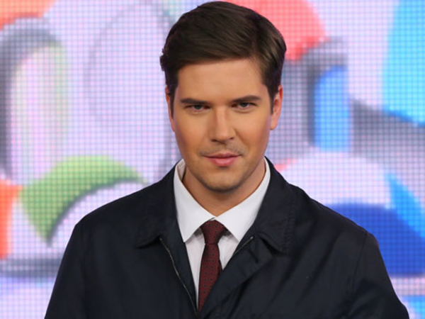 Украинский ведущий Даниил Грачев появился в эфире в футболке с Путиным