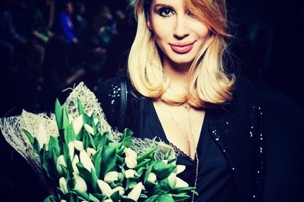 instagram.com/lobodaofficial