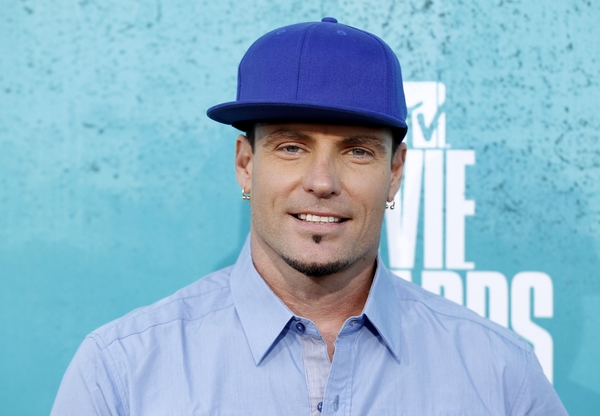 Рэпера Vanilla Ice приговорили к 100 часам общественных работ за кражу
