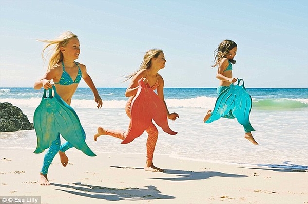 Стать Русалочкой: Дизайнеры создали необычный детский купальный костюм