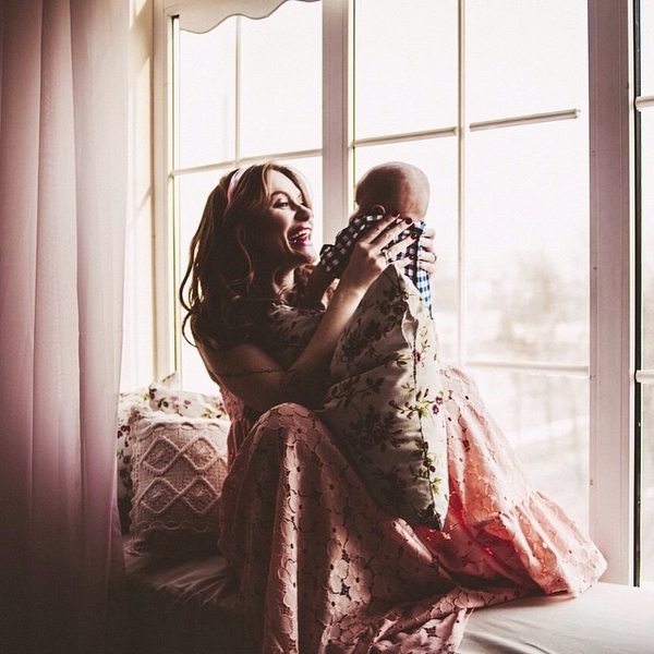 Слава из НЕАНГЕЛОВ показала забавные семейные фото