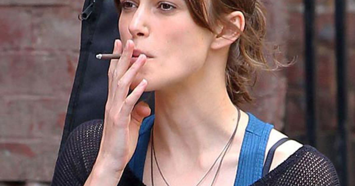 Актрисы с сигаретой фото. Актрисы которые курят. Сальма хайек курит. Пенелопа крус курит. Актрисы которые курят.