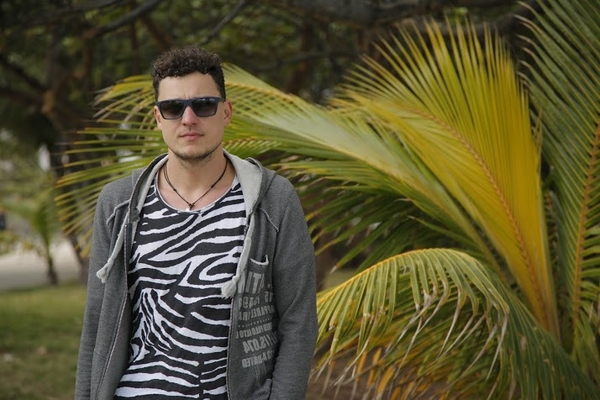 Ведущий и режиссер шоу Орел и решка рассказал о бюджетном отдыхе