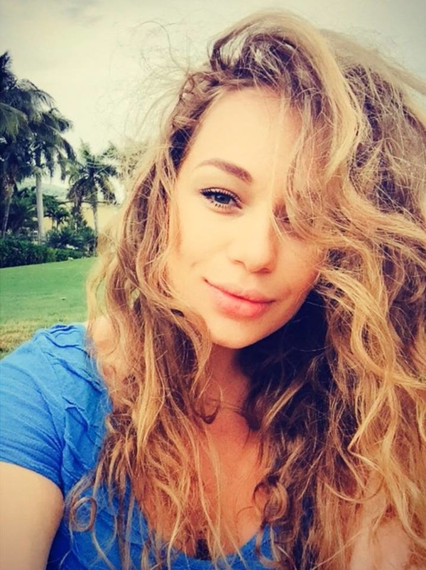 Беременная Яна Соломко поделилась снимками с отдыха