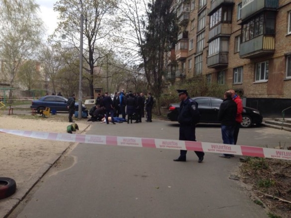 Застрелили Олеся Бузину: Тело журналиста еще не забрали с места убийства