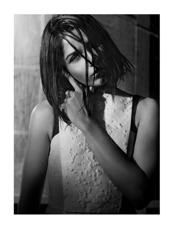 Фрида Пинто снялась в стильной фотосессии для The Edit