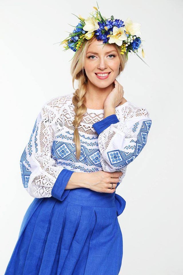 Миссис Украина Вселенная 2015 стала женщина со сломанной ногой