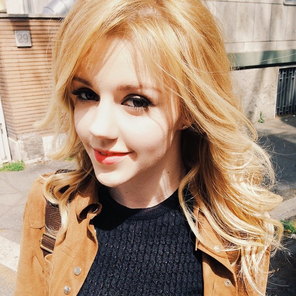 Участницу российской группы 5sta Family оштрафовали в Риме