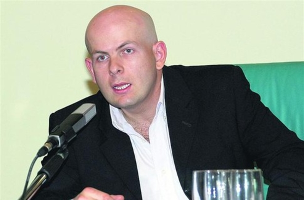 Жена Олеся Бузины: Он хотел примирить всех в нашем общем доме Украина