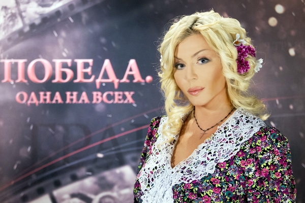 Украинские артисты исполнят военные песни в День Победы