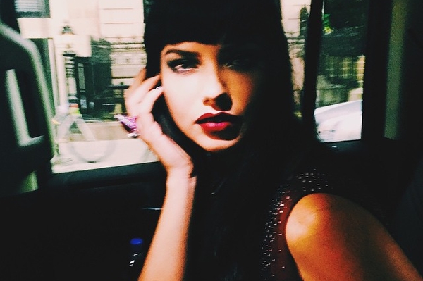 instagram.com/adrianalima