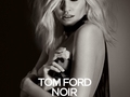 Модель Лара Стоун позировала для рекламы нового аромата Tom Ford