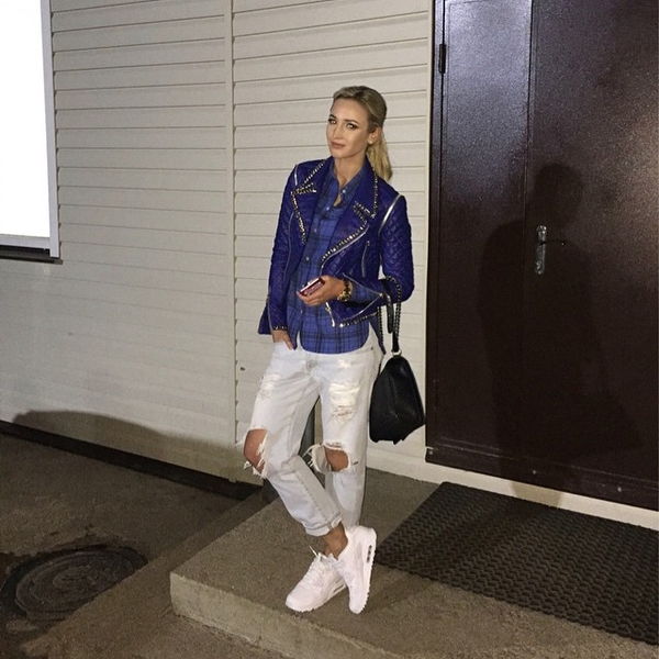 Ольга Бузова поделилась трогательными семейными снимками